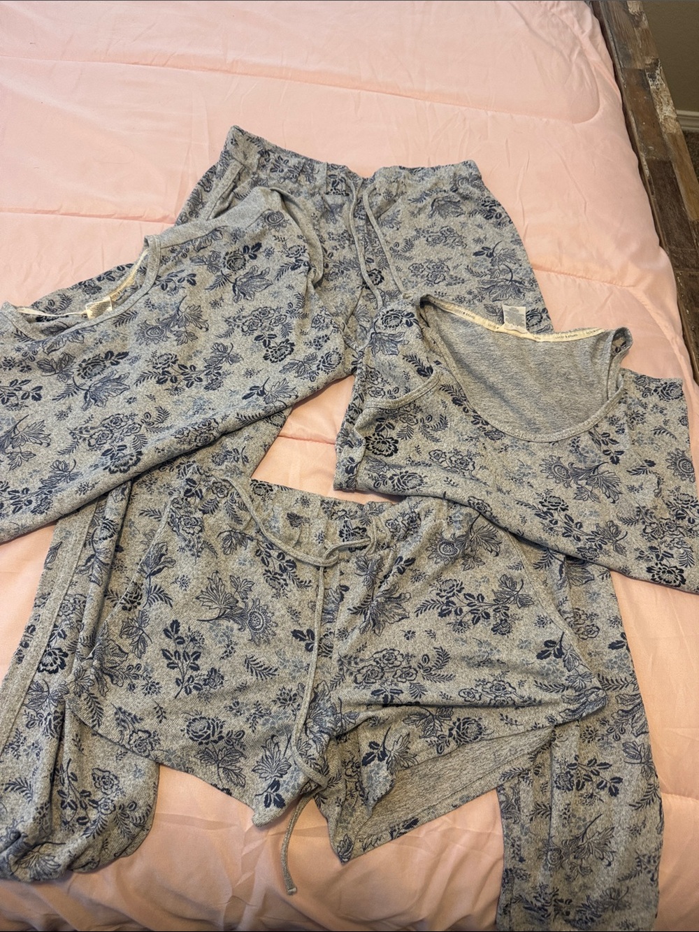 Lucky Brand Gray Floral Pajama Set